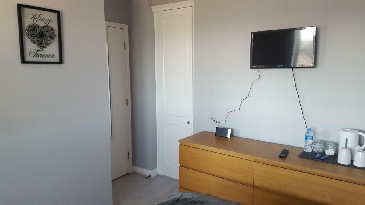 Haus Serviced Living Braintree Esterno foto
